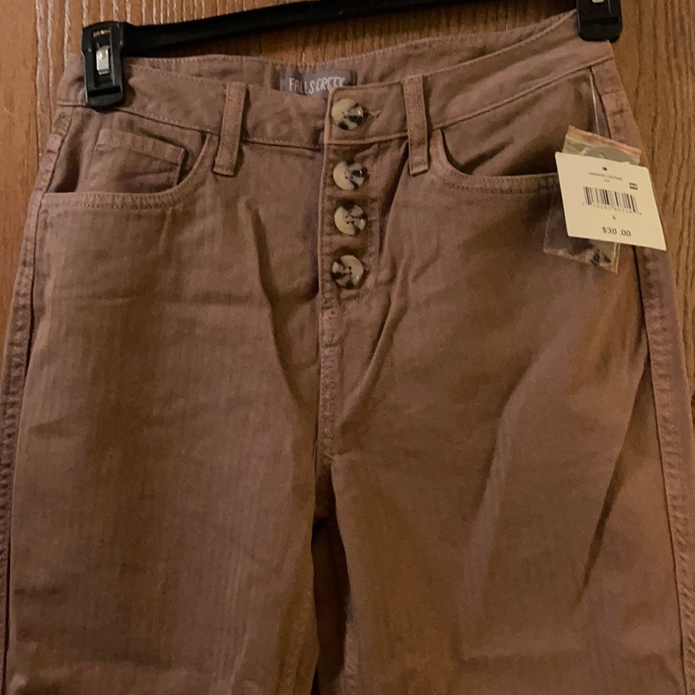 Straight leg pant